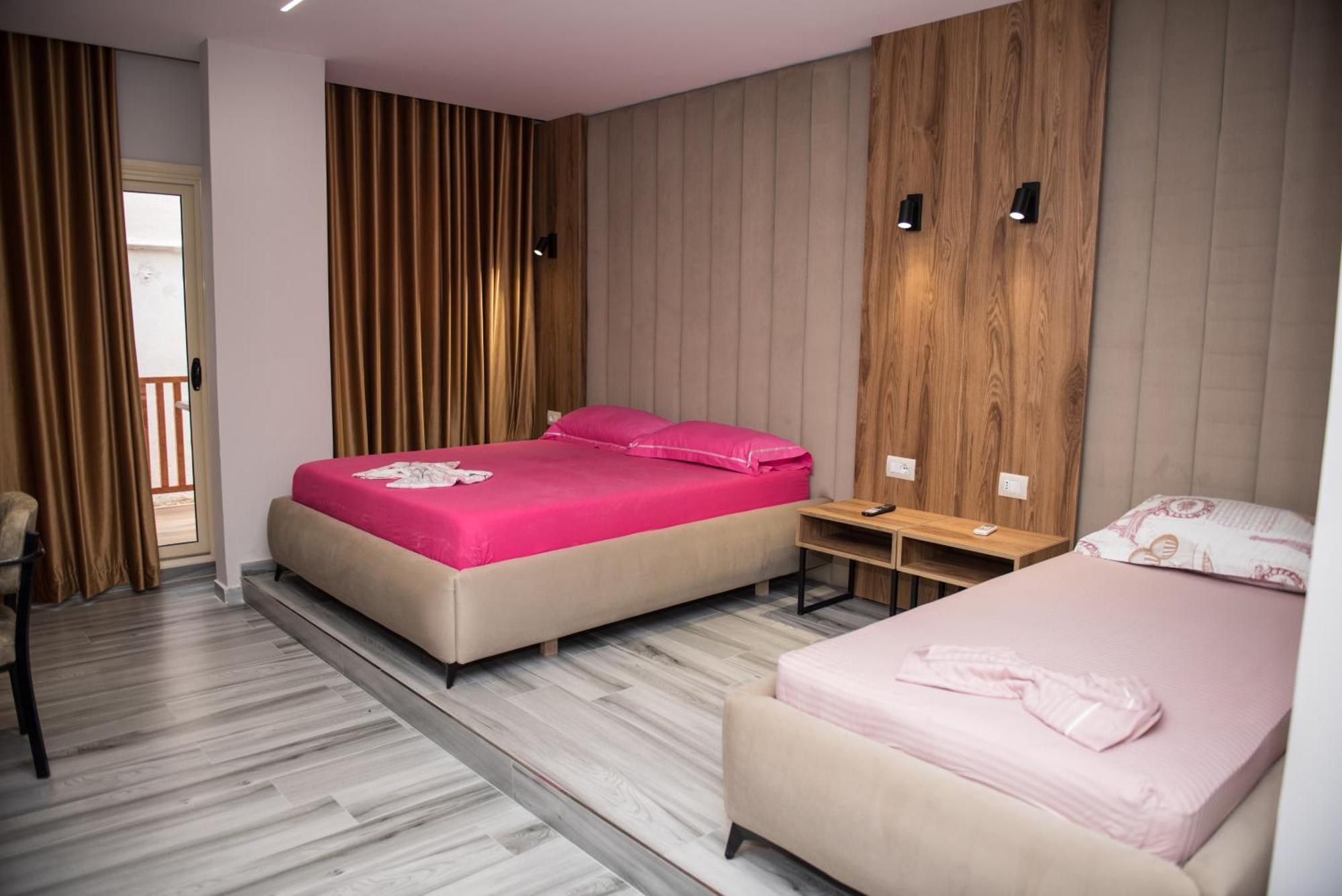 New Donantelo Hotel Avlonya Dış mekan fotoğraf