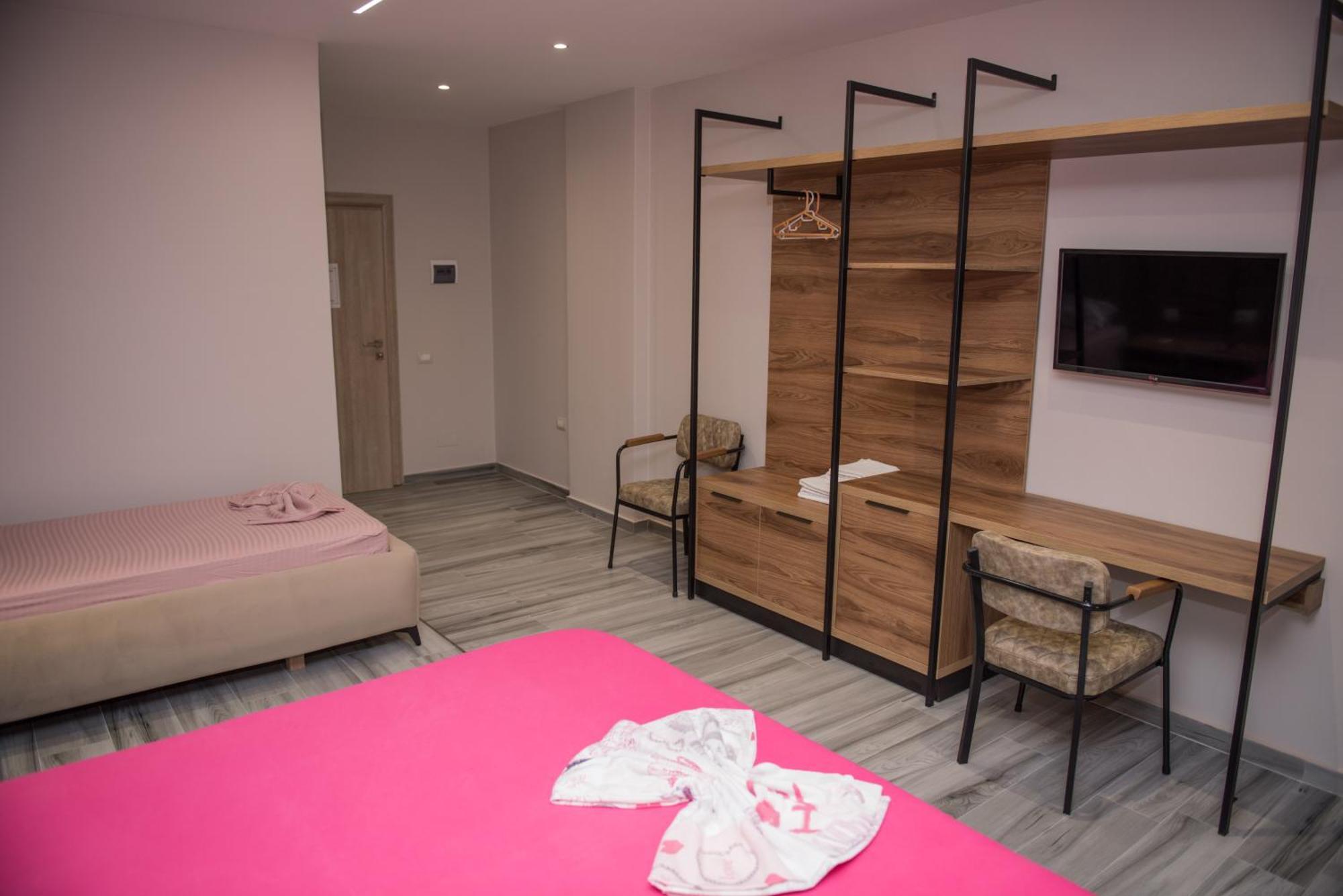 New Donantelo Hotel Avlonya Dış mekan fotoğraf