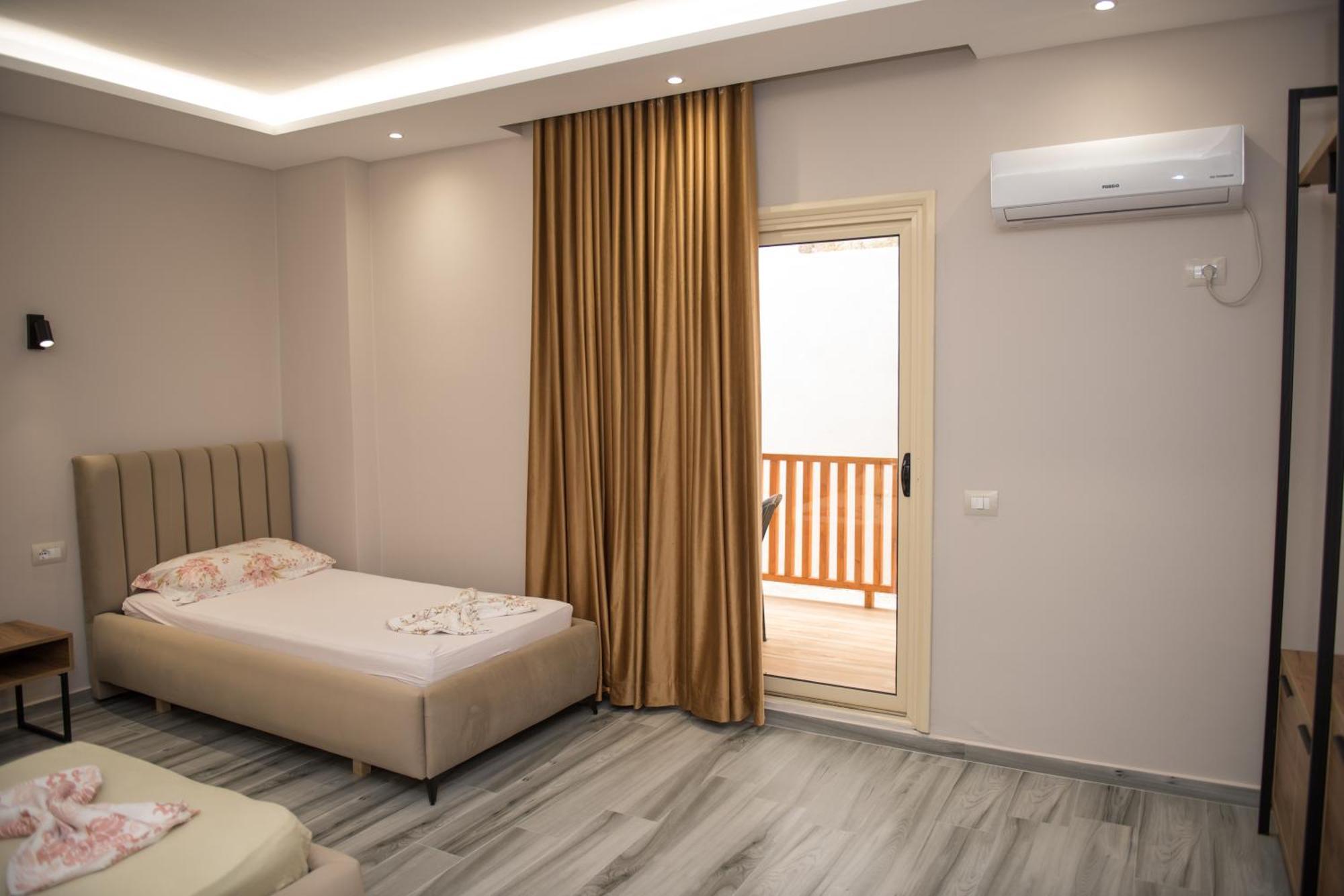 New Donantelo Hotel Avlonya Dış mekan fotoğraf