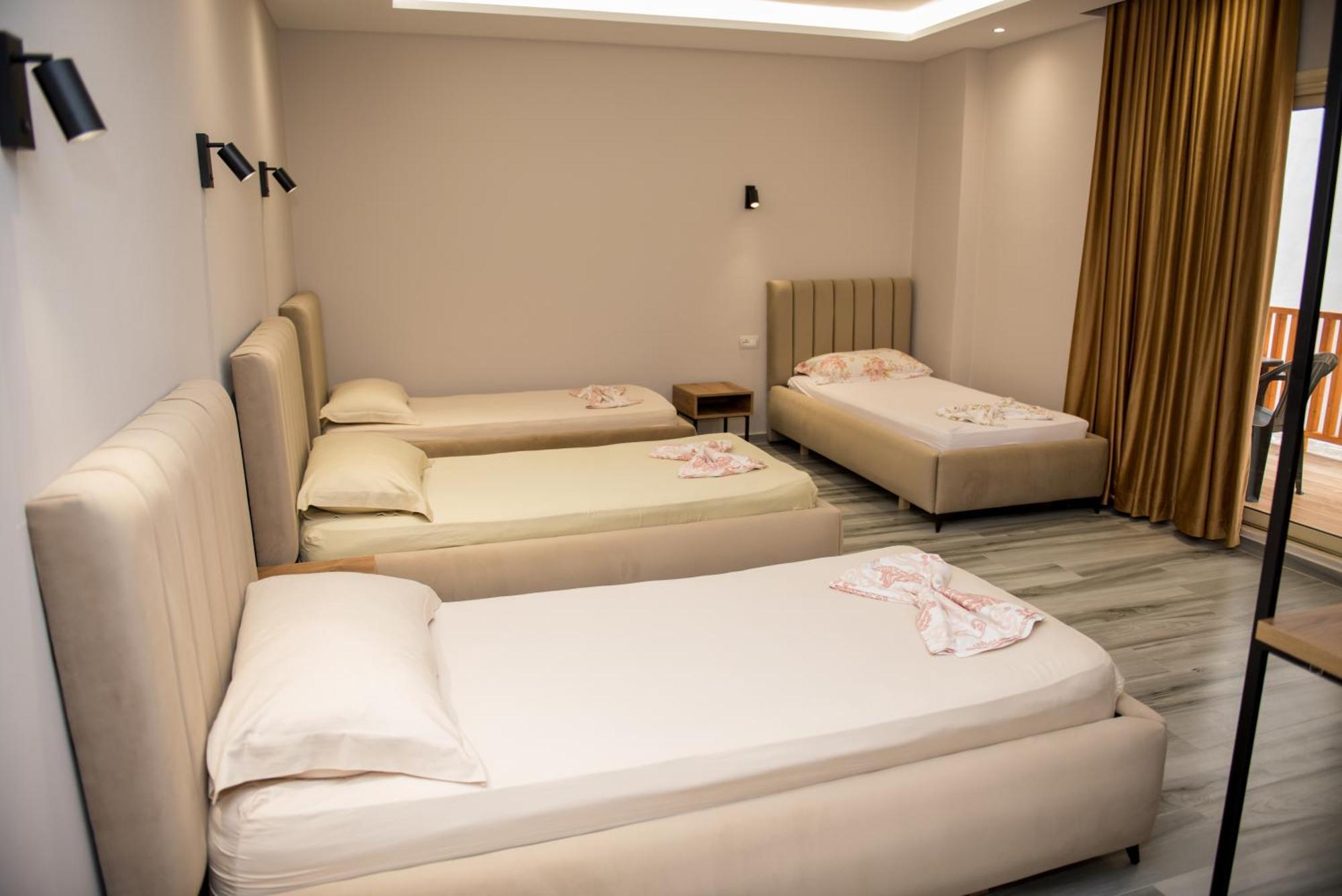 New Donantelo Hotel Avlonya Dış mekan fotoğraf